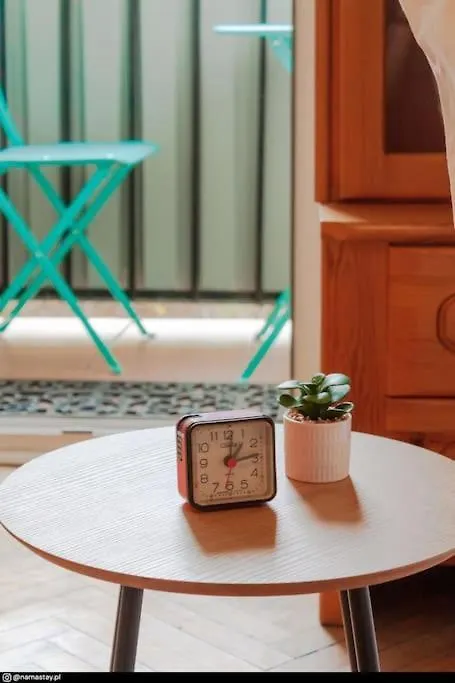 Spacious Retro Flat Close To National Stadium Varsavia