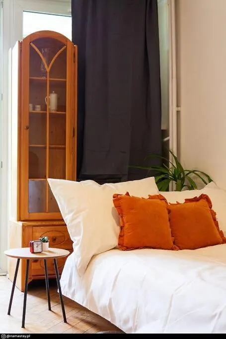 Apartment Spacious Retro Flat Close To National Stadium Warsaw