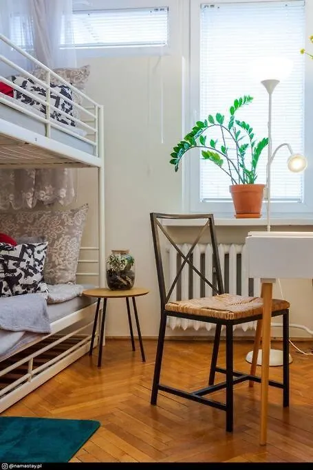 Spacious Retro Flat Close To National Stadium Warsaw