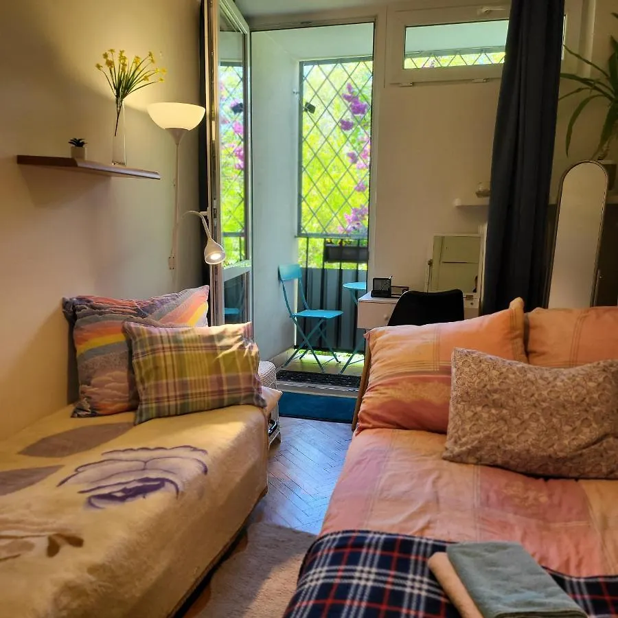 Apartment Spacious Retro Flat Close To National Stadium Warsaw